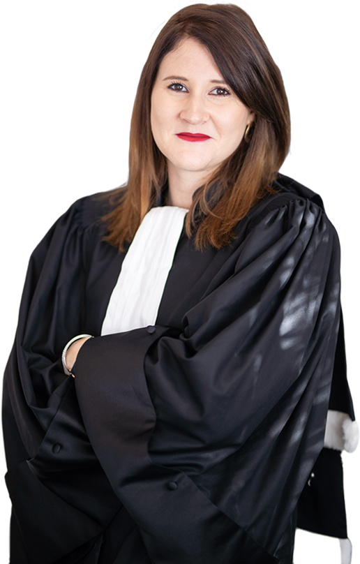 Portrait de Maître Victoria PRILLARD, avocate au barreau de Besançon - Chantier en construction avec casque et plans juridiques. - Rencontre avec Maître Victoria PRILLARD dans un cadre professionnel. - Rencontre avec Maître Victoria PRILLARD dans un cadre professionnel. - Rencontre avec Maître Victoria PRILLARD dans un cadre professionnel.